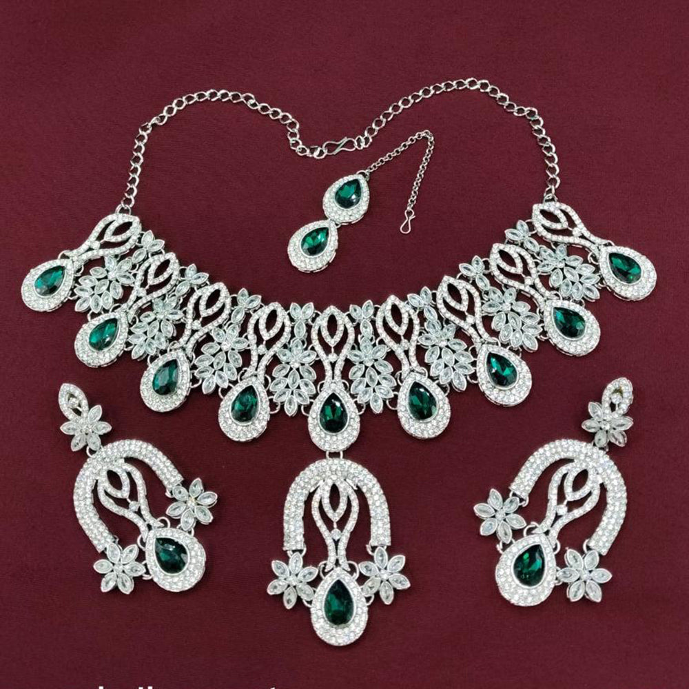 Lucentarts Jewellery Classic Crystal Stone Necklace Set