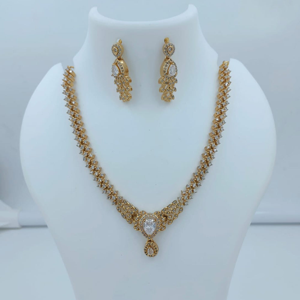 Lucentarts Jewellery Gorgeous Crystal Stone And Austrian Stone Necklace Set