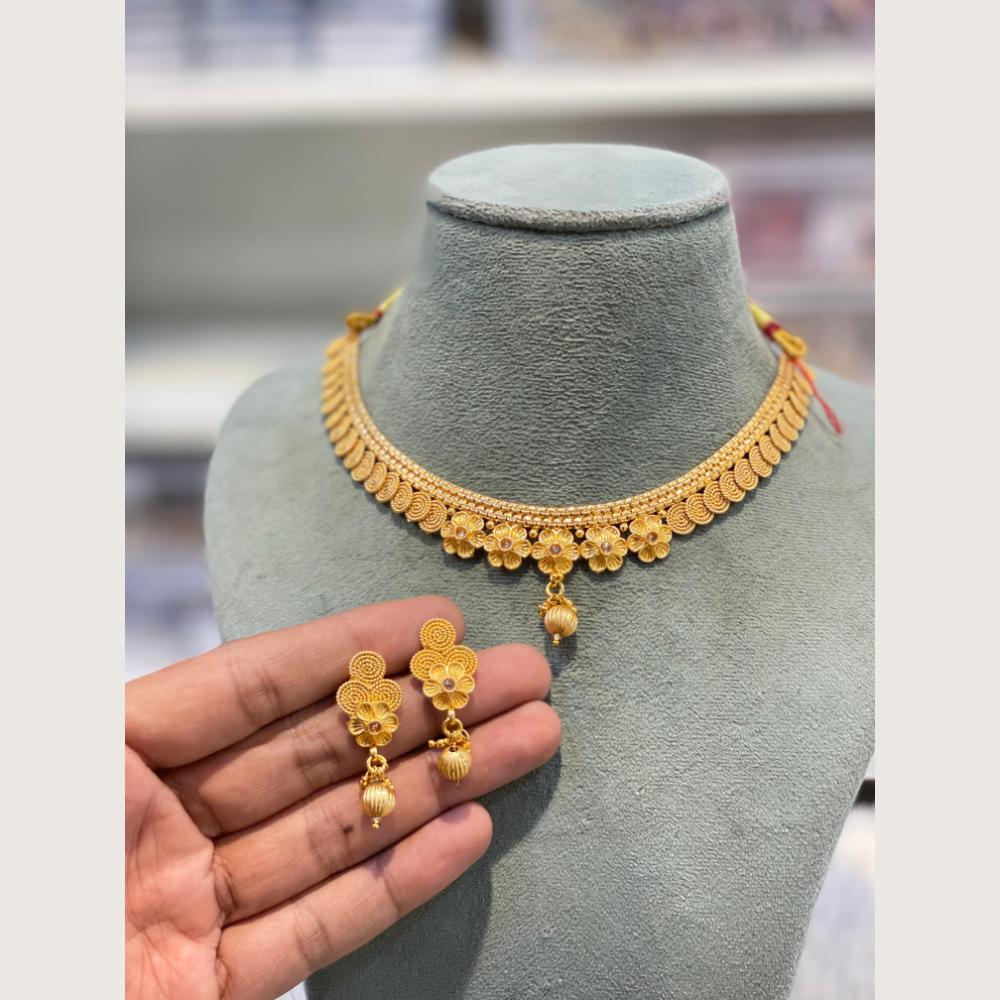 Hira Collections Elegant Crystal Stone And Pearl Choker Necklace Set