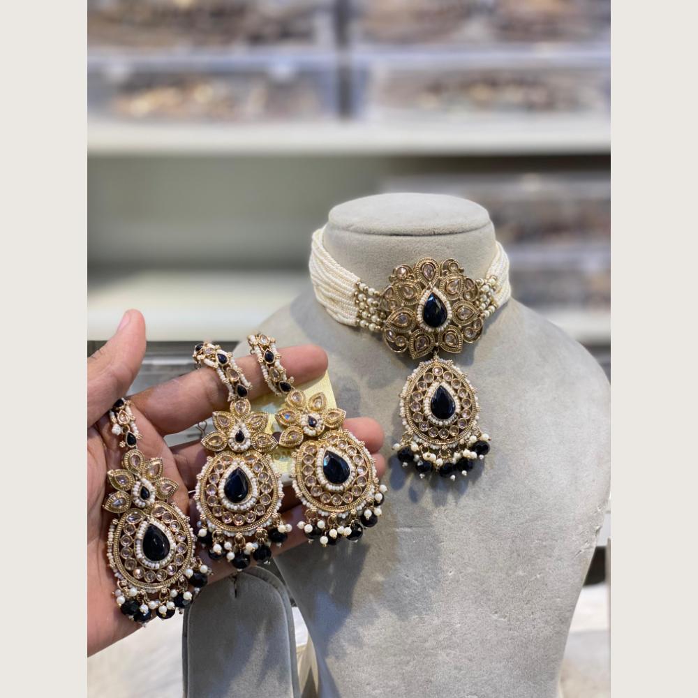 Hira Collections Classic Pota And Crystal Stone Beads Choker Necklace Set