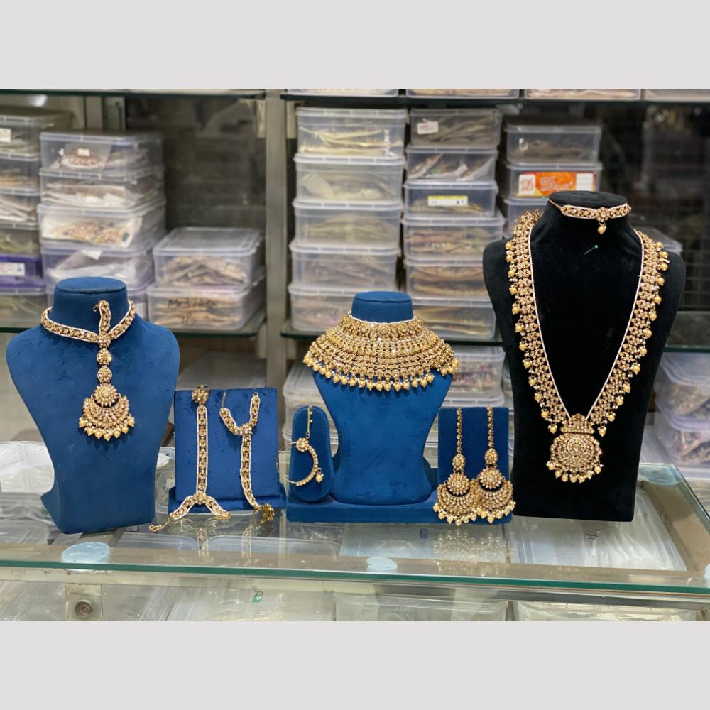 Hira Collections Grand Kundan And Beads Bridal Jewellery Set
