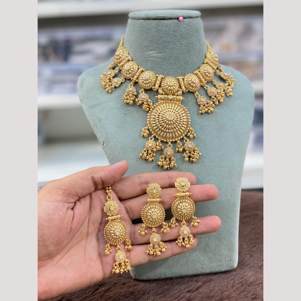 Hira Collections Decent Pota Stone And Pearl Necklace Set