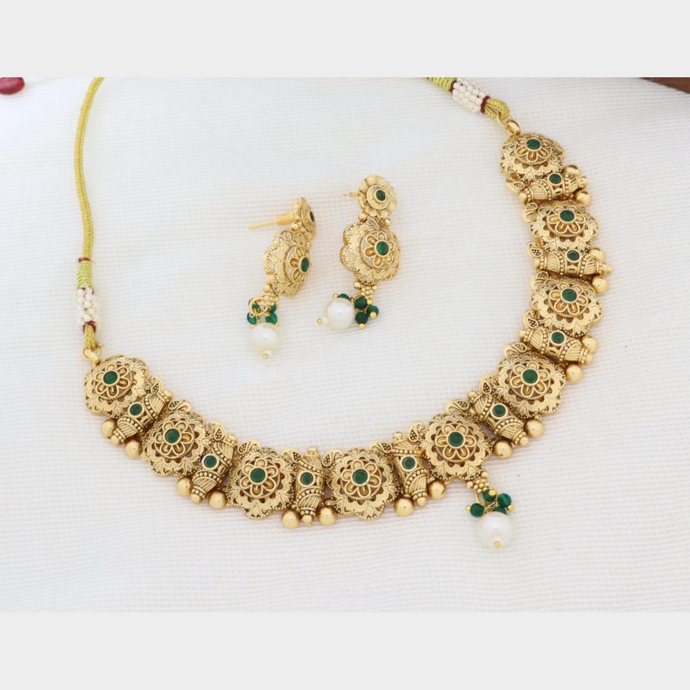 Kavita Art Elegant Pota Stone Pearl Necklace Jewellery Set