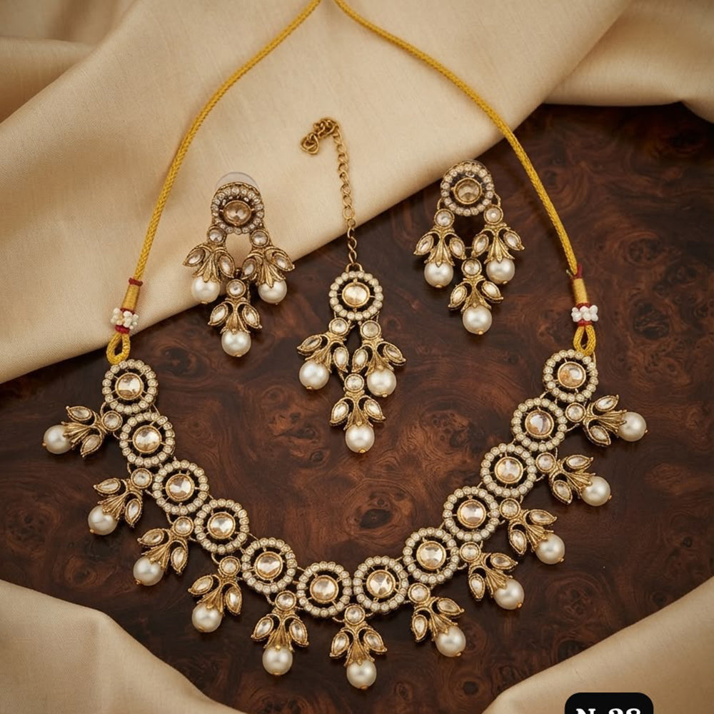 SNERA Elegant Crystal Stone And Pearl Necklace Set Women