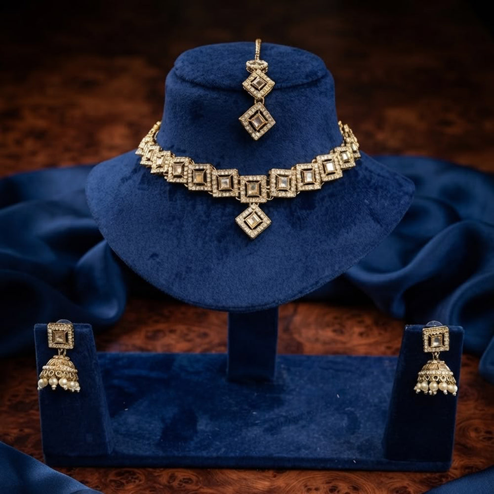 SNERA Elegant Crystal Stone And Pearl Necklace Set Women