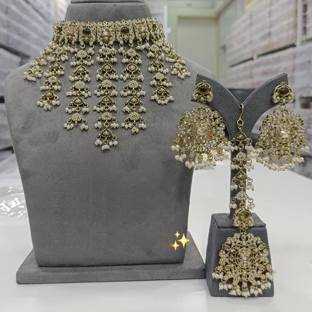FS Collection Gold Plated Kundan Stone And Pearl Choker Necklace Set