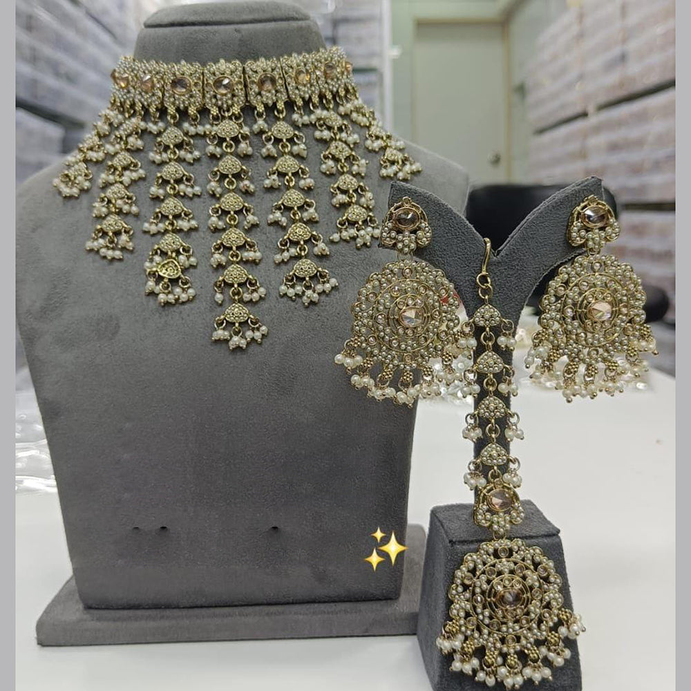 FS Collection Gold Plated Kundan Stone And Pearl Choker Necklace Set