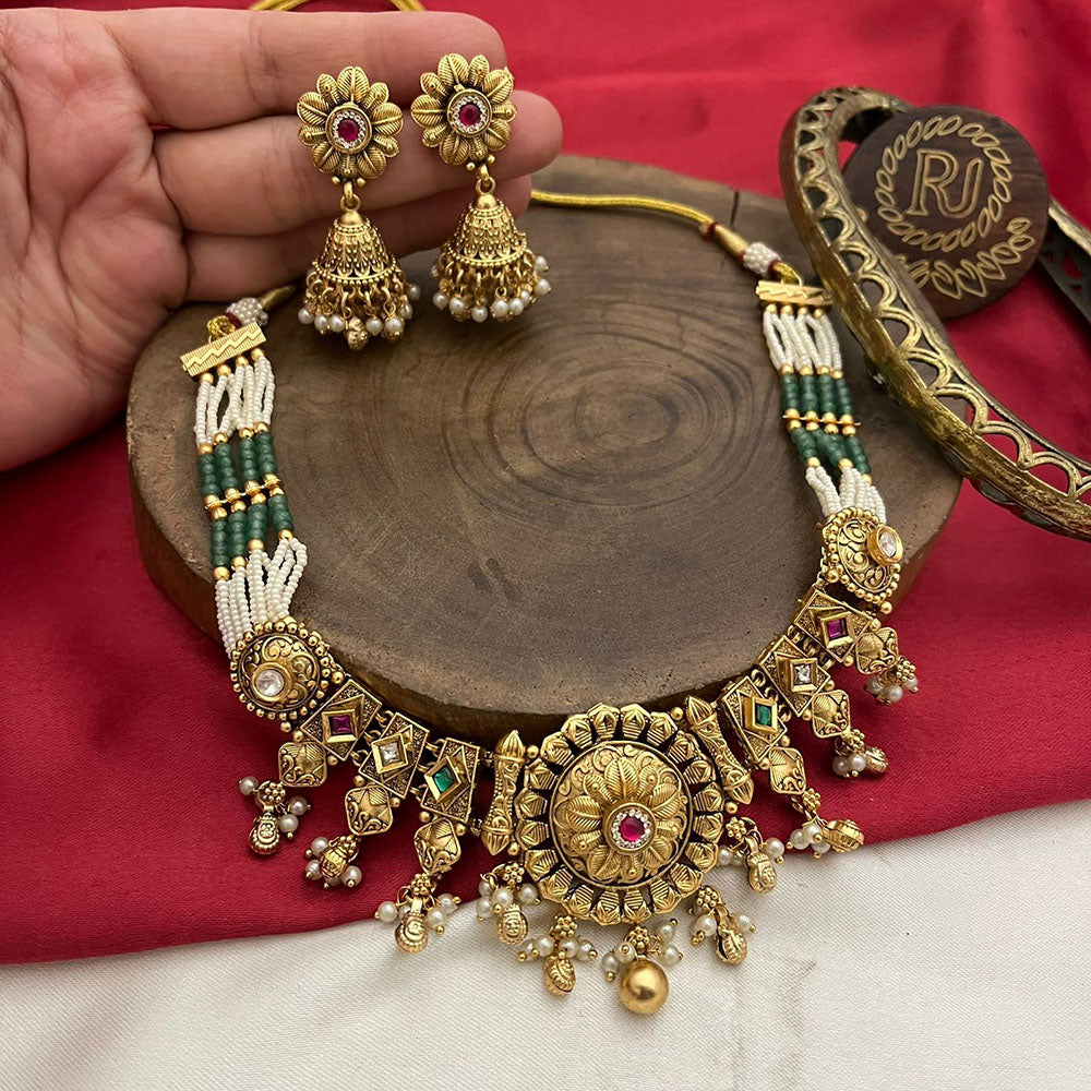 FS Collection Gold Plated Pota Stone And Pearls Necklace Set