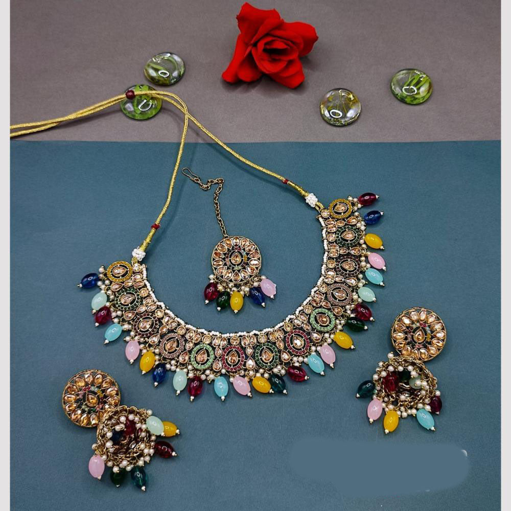 FS Collection Gold Plated Crystal Stone And Pearls Necklace Set