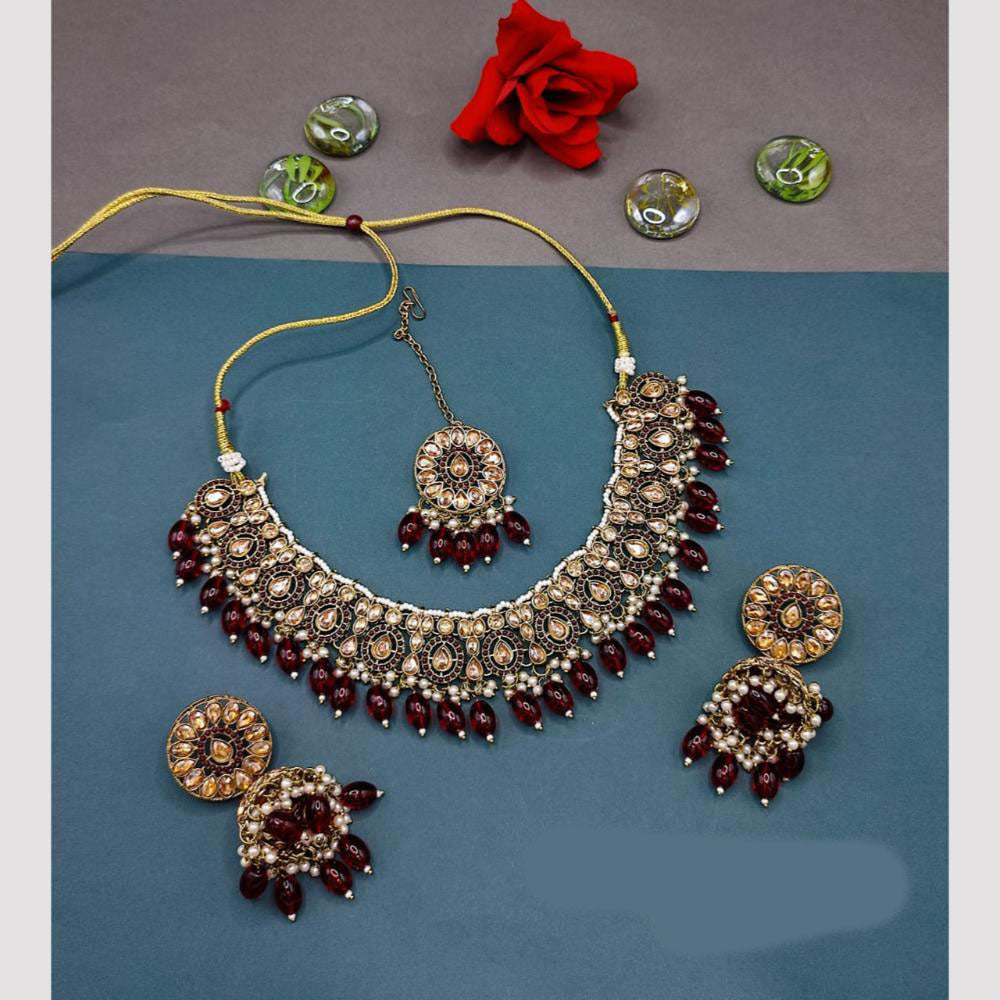 FS Collection Gold Plated Crystal Stone And Pearls Necklace Set