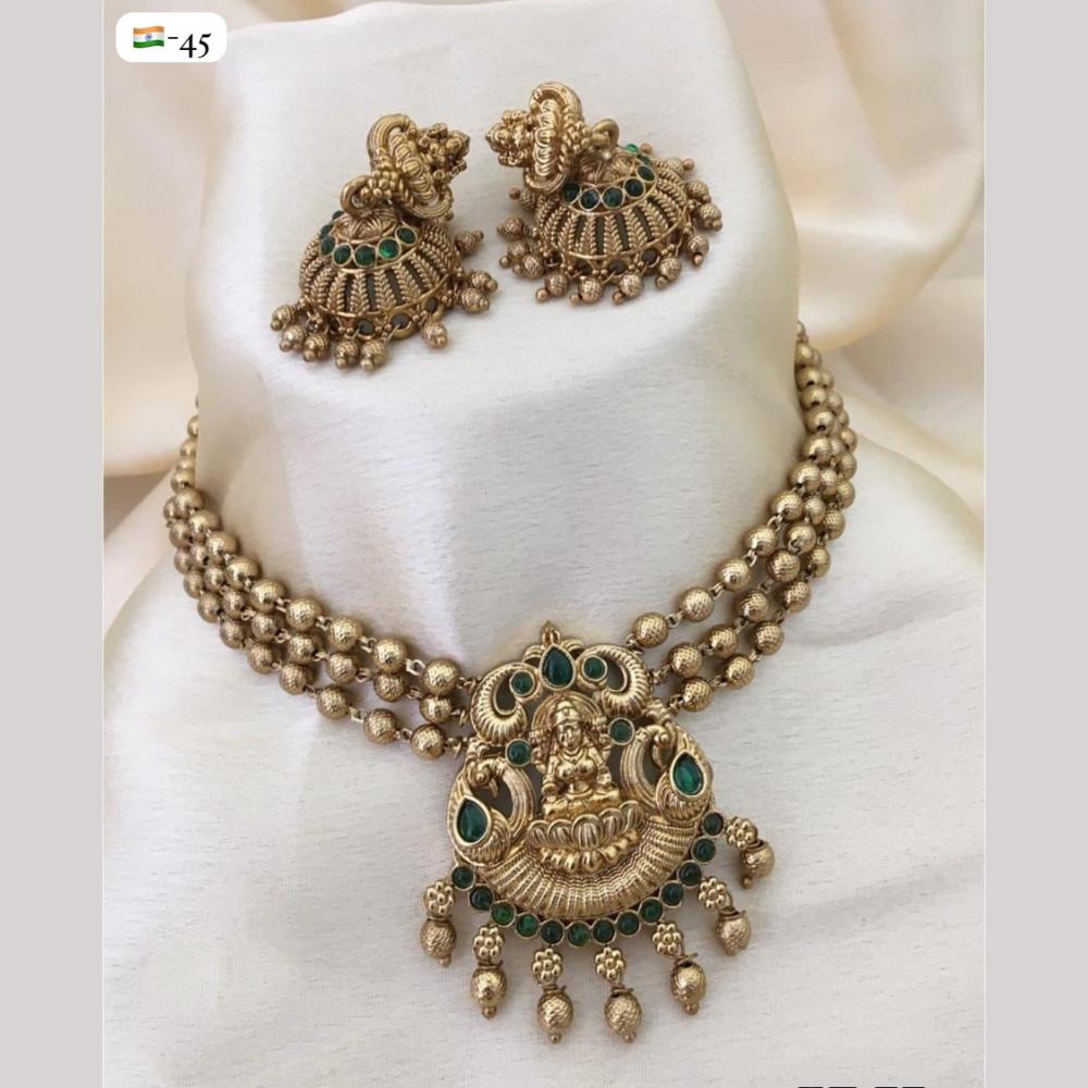 FS Collection Gold Plated Pota Stone Temple And Pearls Choker Necklace Set