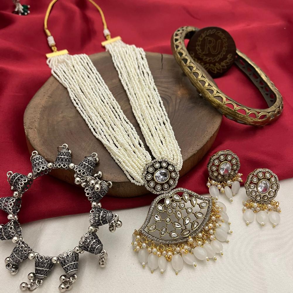 FS Collection Silver Plated Pearl And Austrian Stone Necklace Set