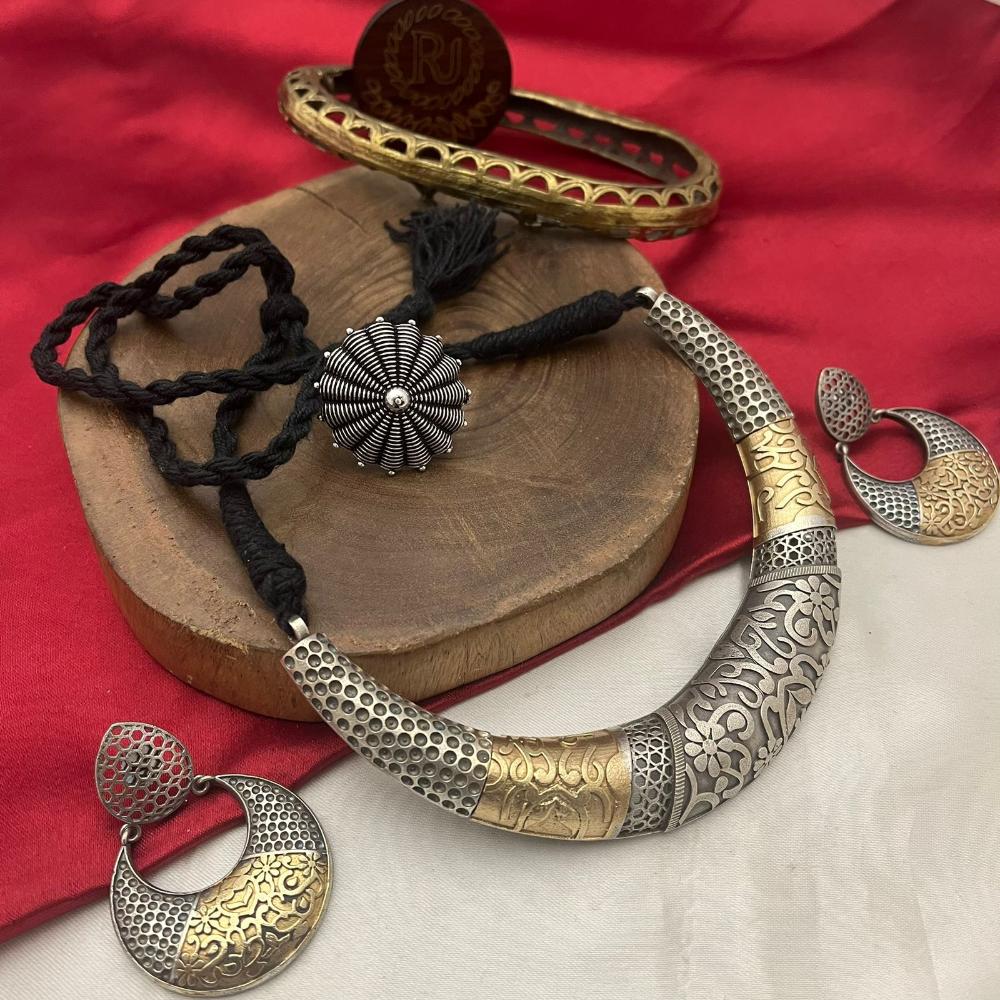 FS Collection Modern 2 Tone Plated Bold & Stylish Looks Necklace Set
