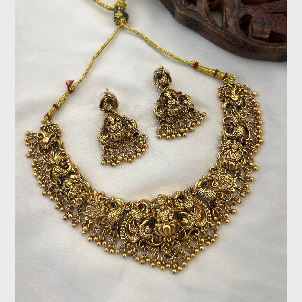 FS Collection Sparkling Pota Stone And Pearl Elegance Temple Necklace Set