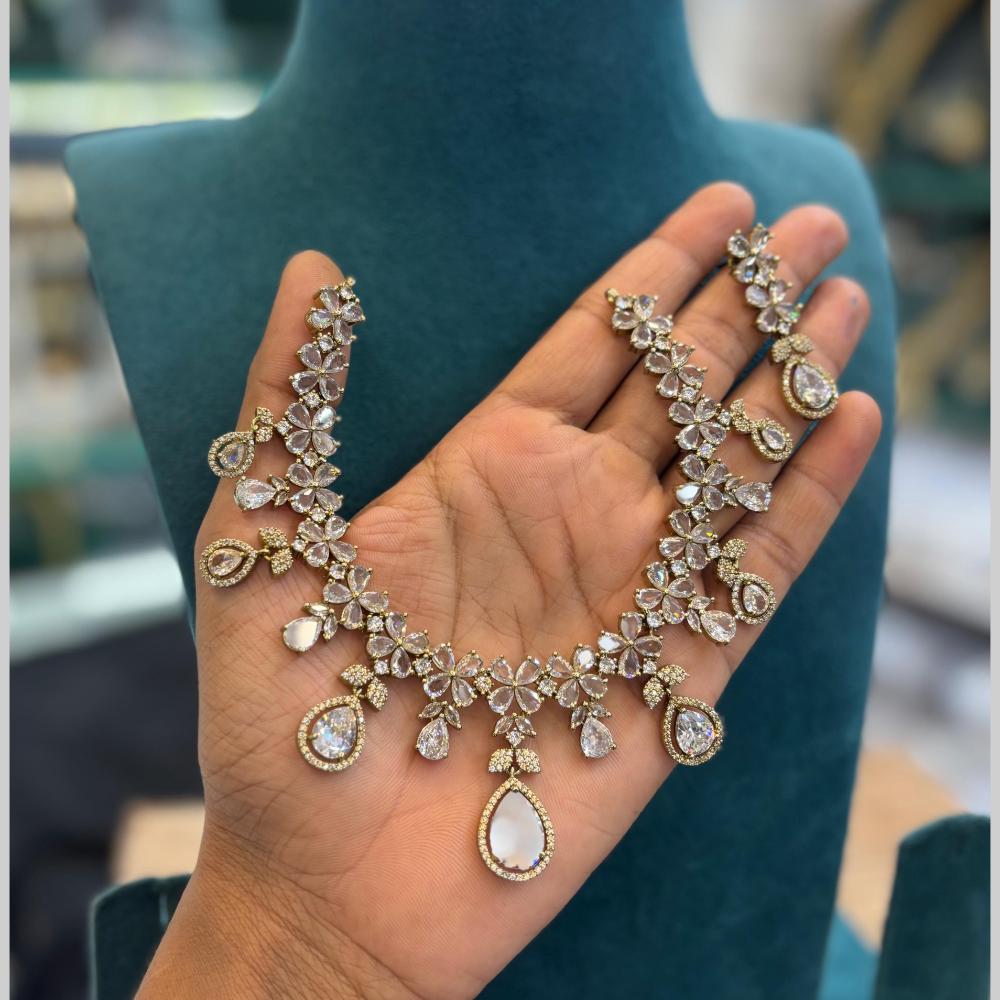 FS Collection Premium Austrian Stone And Crystal Stone Necklace Set