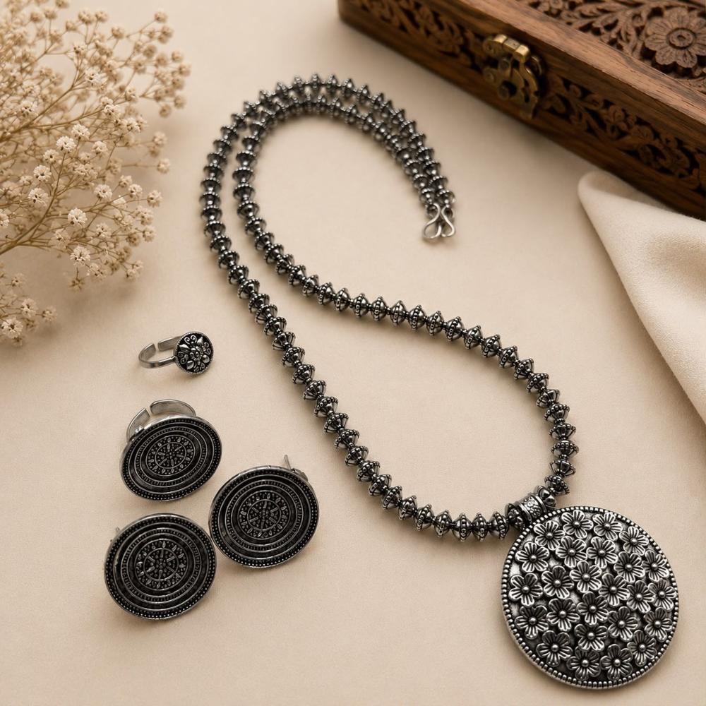 Akruti Collection Royal Oxidised Plated Ethnic Combo Set