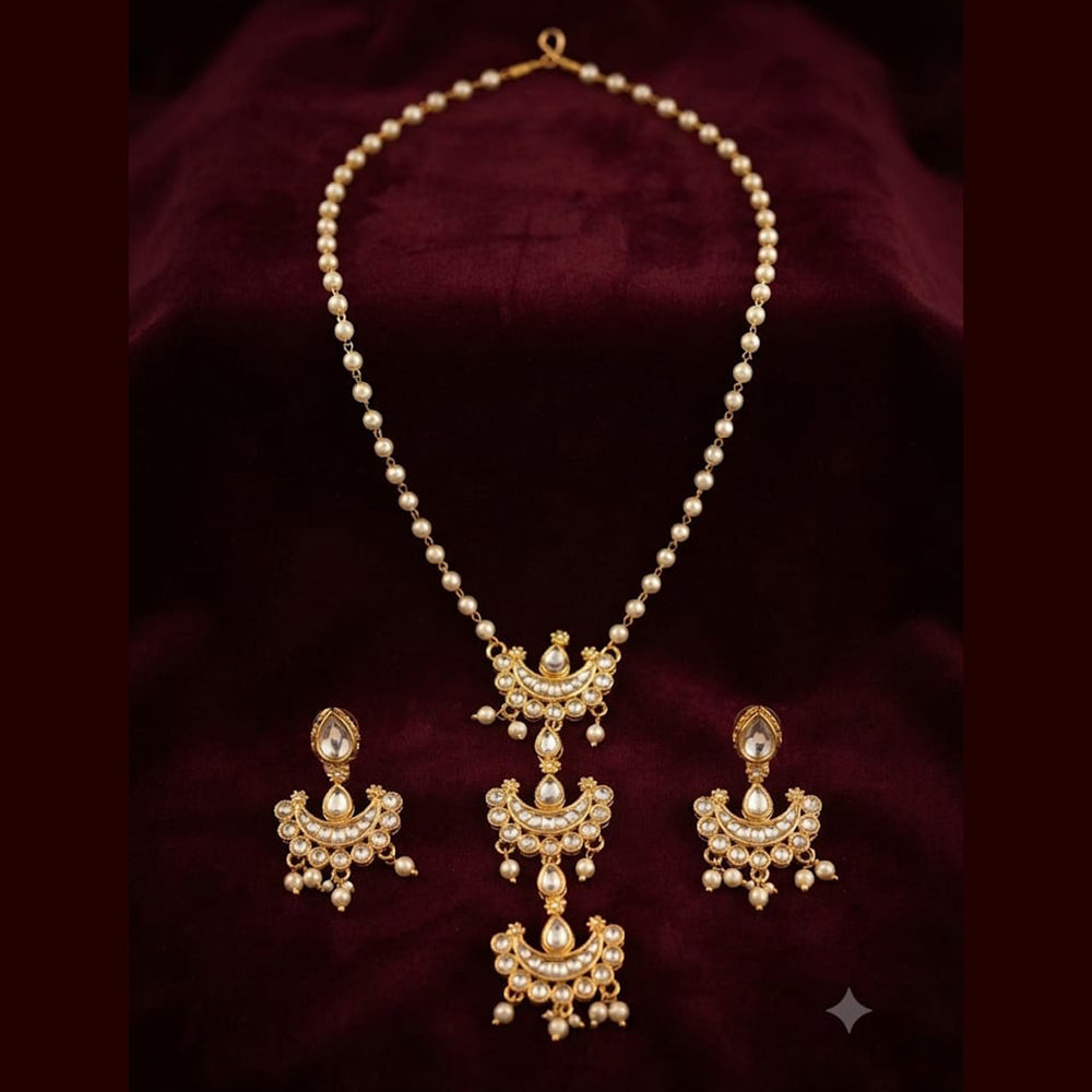 Palak Art Elegant Kundan Stone And Pearl Designer Necklace Set