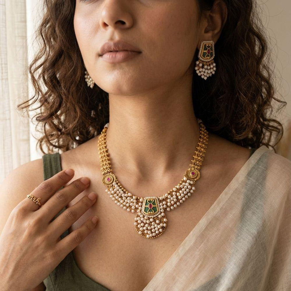 Jewel Addiction Premium Pota Stone And Pearl Necklace Set