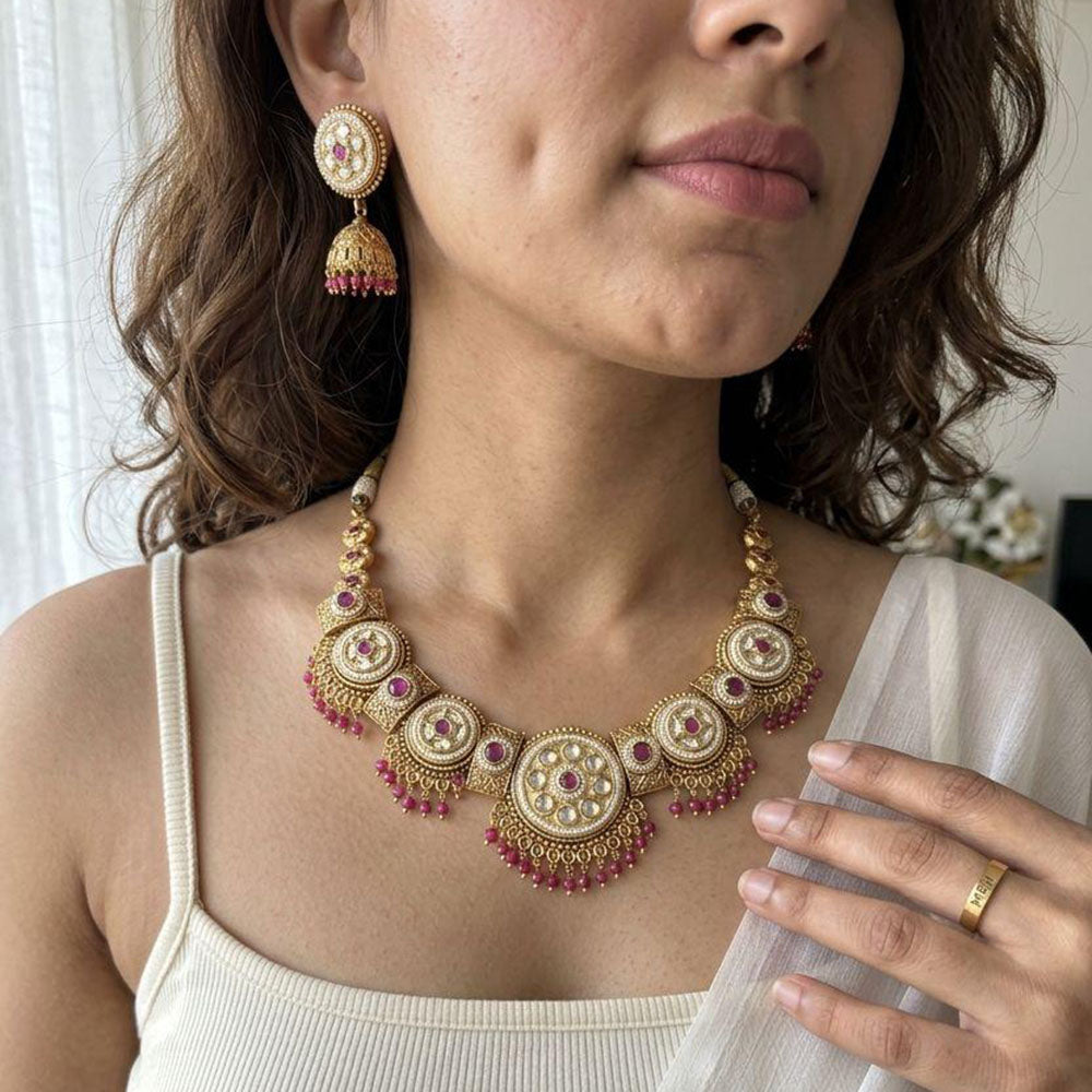 Jewel Addiction Glamorous Pota Stone And Pearl Necklace Set