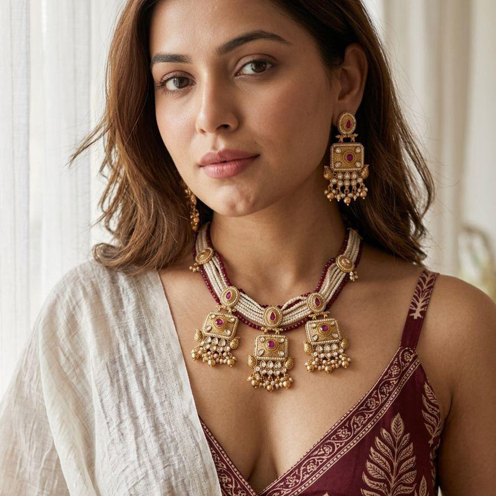 Jewel Addiction Ethnic Pota Stone And Pearl Necklace Set