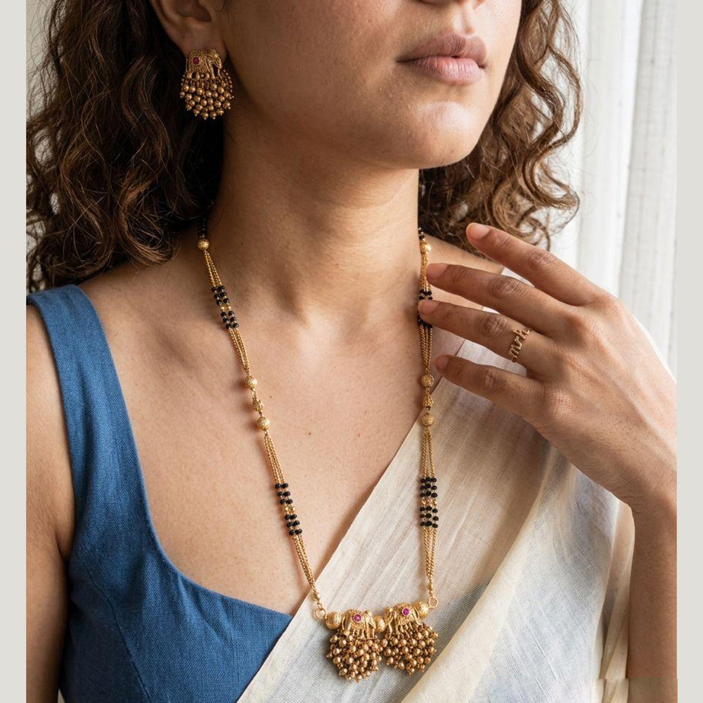 Jewel Addiction Pota Stone And Pearl Designer Black Beads Mangalsutra