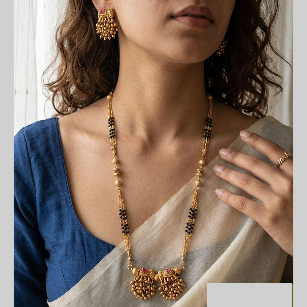 Jewel Addiction Pota Stone And Pearl Designer Black Beads Mangalsutra