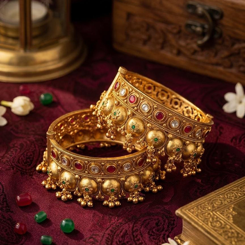 JCM Grand Designer Pota Stone And Pearl Openable Bangles Set