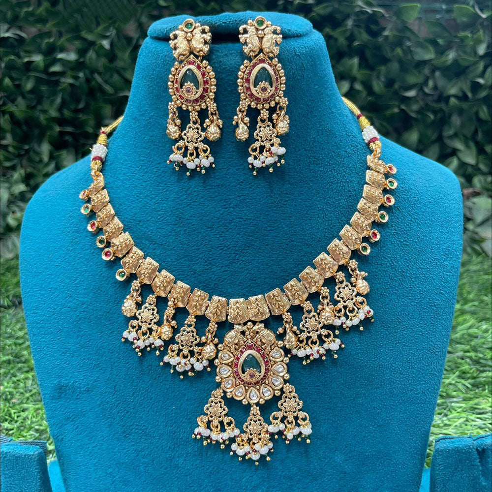 Amoliya Jewels Premium Pota Stone And Pearl Necklace Set