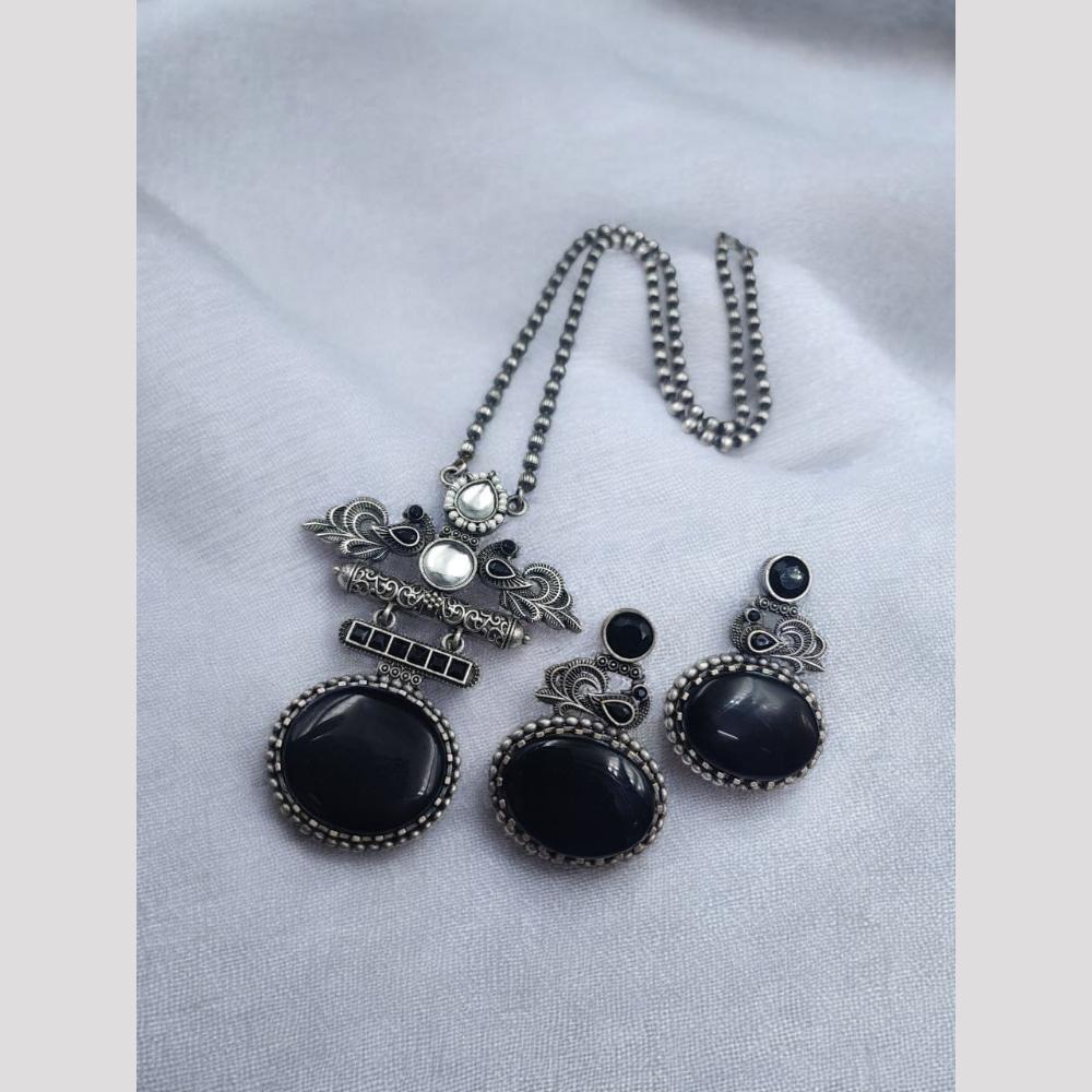 Maharani Jewels Royal Noir Elegance Long Necklace Set