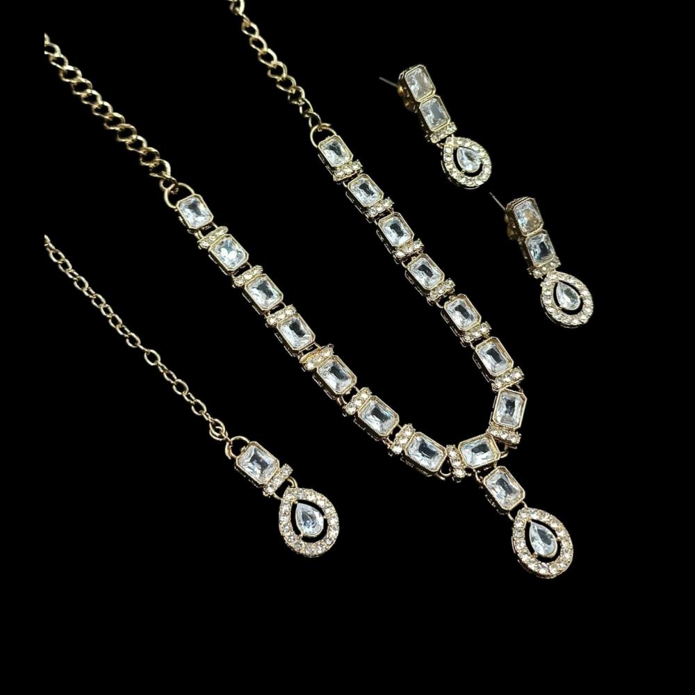 NAFJ Glamorous Crystal Stone Designer Necklace Set