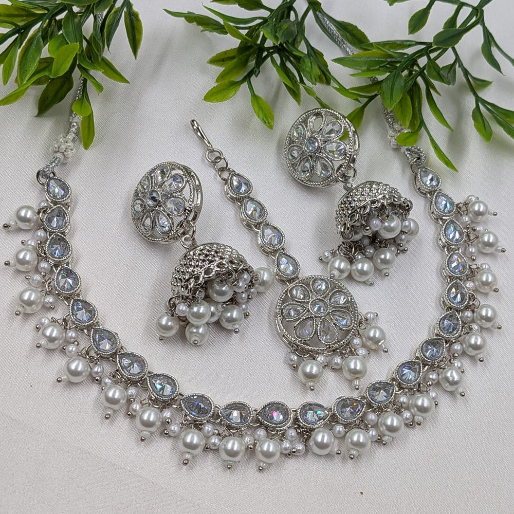 NAFJ Trendy Crystal Stone And Pearl Necklace Set