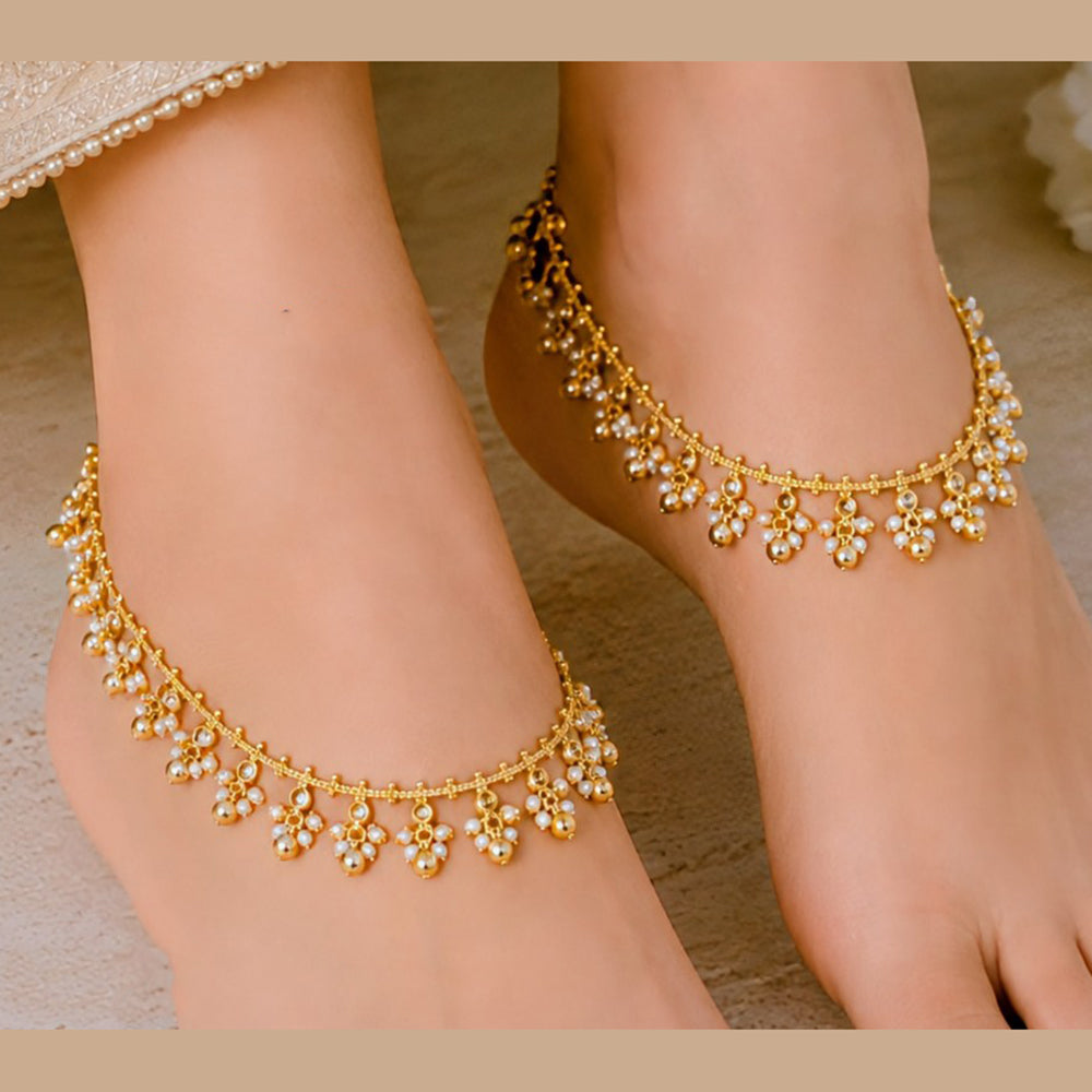 NAFJ Gold Plated Kundan Stone And Pearl Payal / Anklet