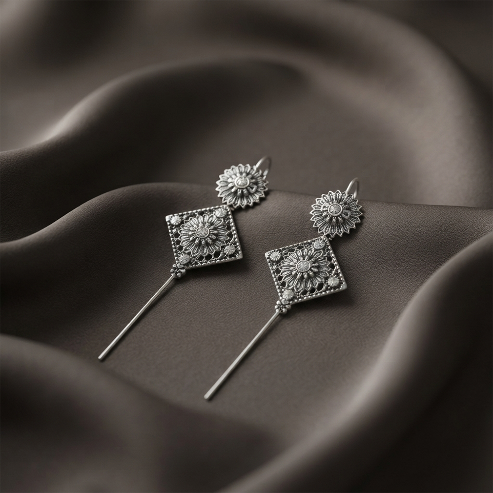 Urthn Oxidised Plated Square Ear cuff(Pack of 6)