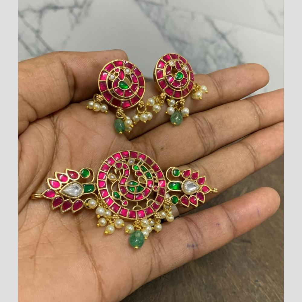 Sona Covering Glamorous Pota Stone Pearl And Beads Pendent Set