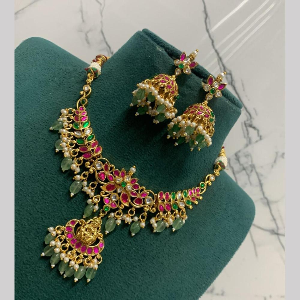 Sona Covering Delicate Pota Stone And Pearl Necklace Set