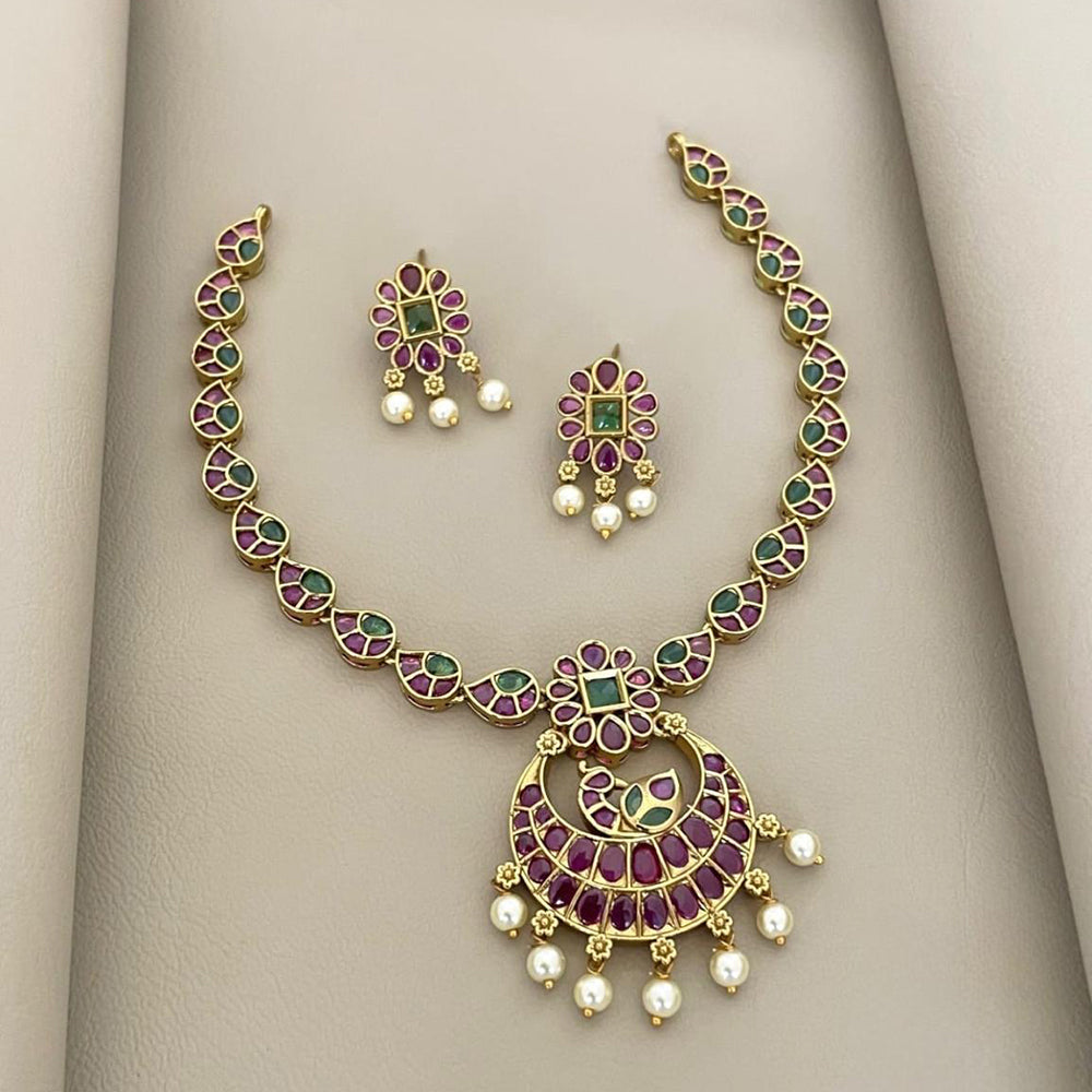 Sona Covering Delicate Pota Stone And Pearl Necklace Set
