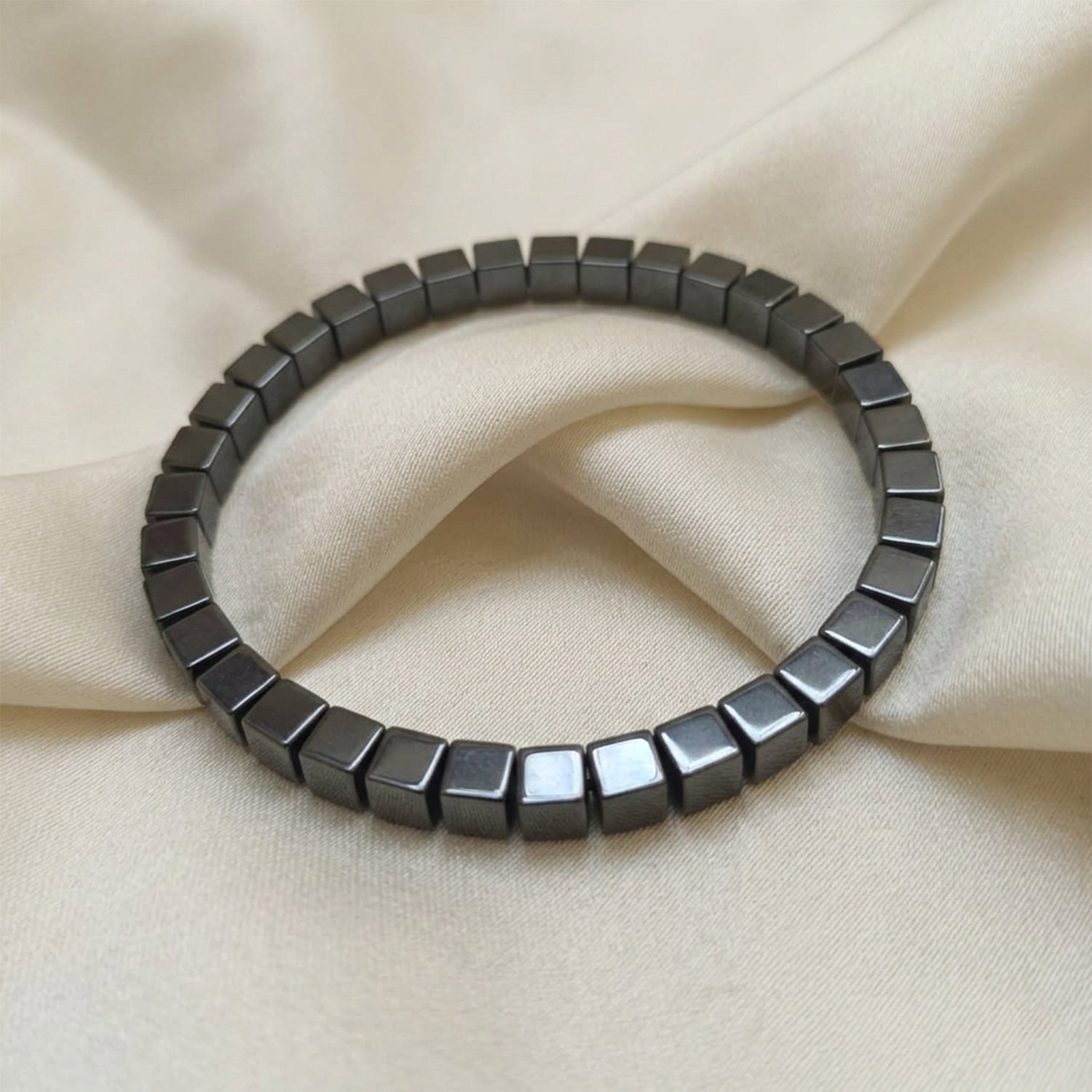 Urthn Unisex Hematite Stretchable Bracelet(Pack of 6)
