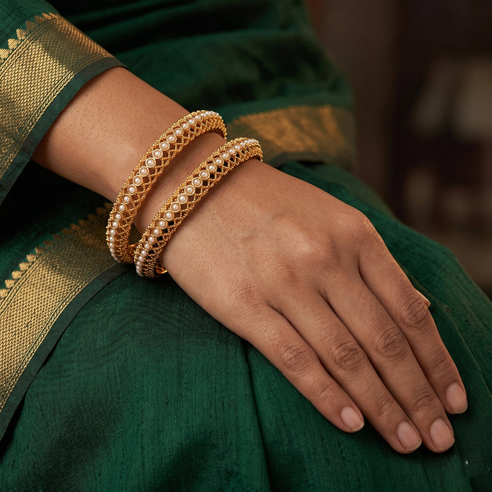 Js Fashion Premium Ethnic Antique Bangles Set for Women