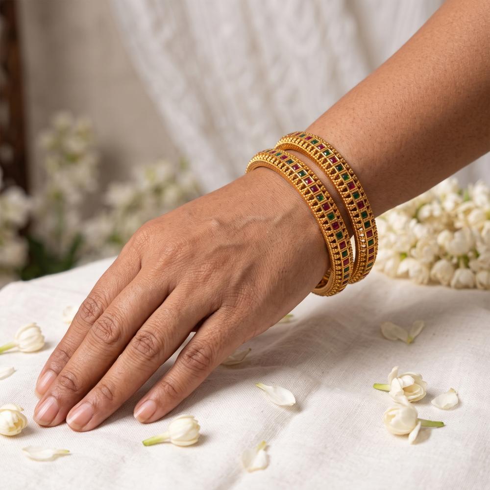 Js Fashion Antique High Gold Emerald Stone Bangle Set for Women