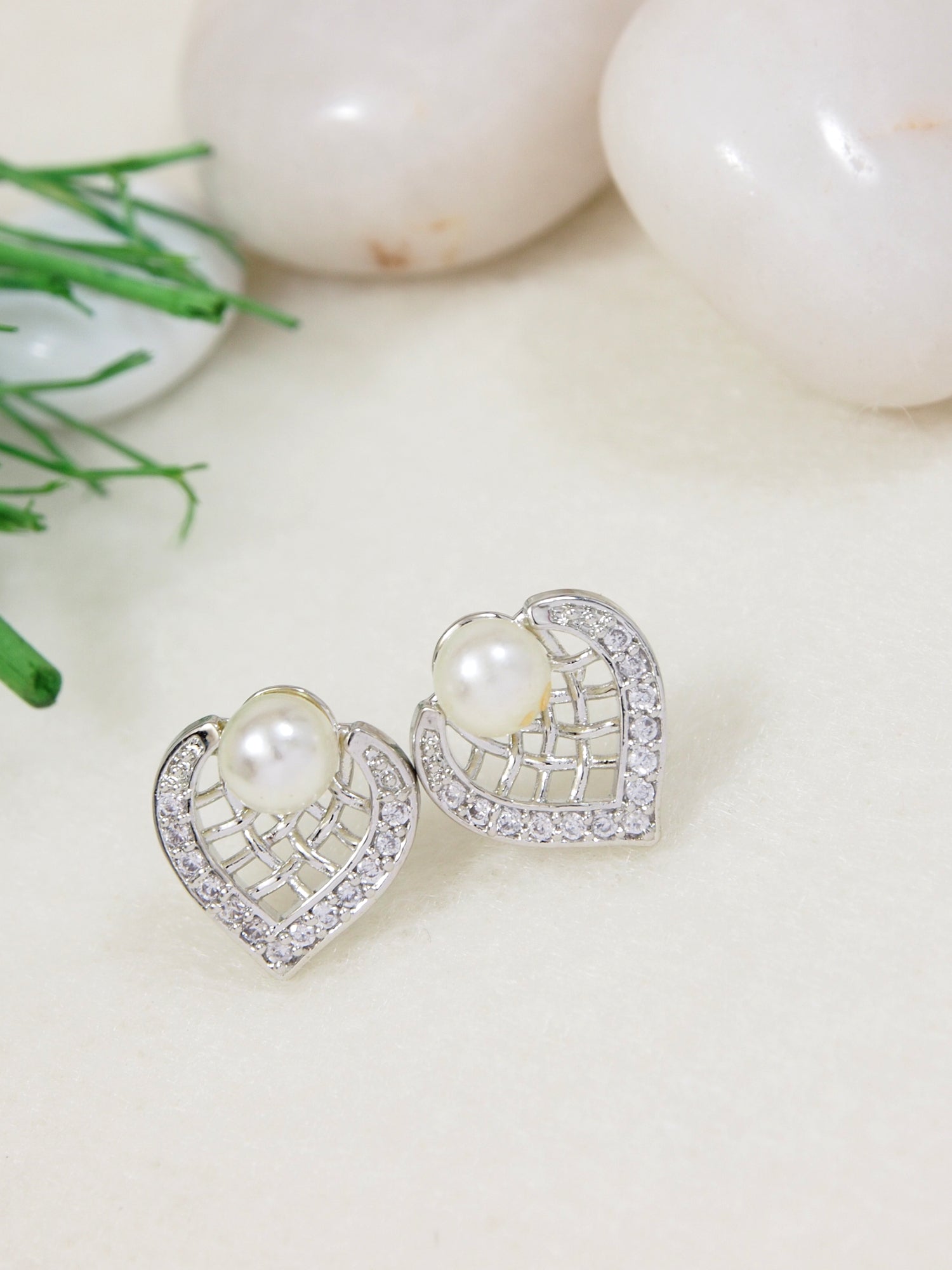 Etnico Silver Plated Special Fashion Cubic Zirconia American Diamoand Stud Earrings For Women