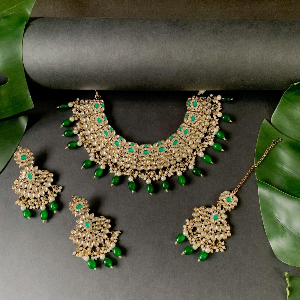 Etnico Gold Plated Traditional Kundan Pearl Drop Bridal Choker Necklace With Earrings & Maang Tikka Jewellery Set For Women/Girls (K7257G)