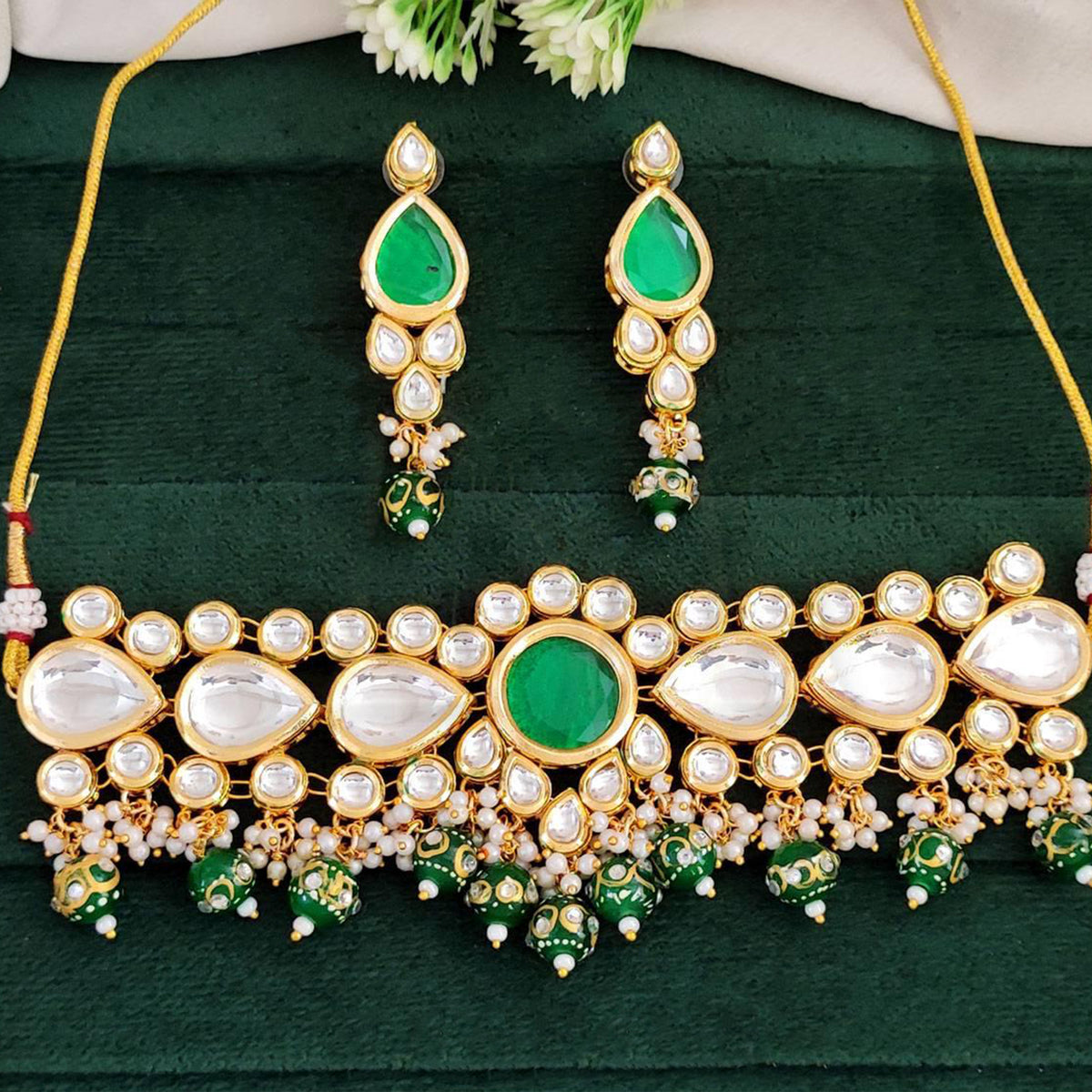 Js Fashion Fancy Design High Gold Polish Beautiful Kundan Stones Kundan Choker Style Necklace Set