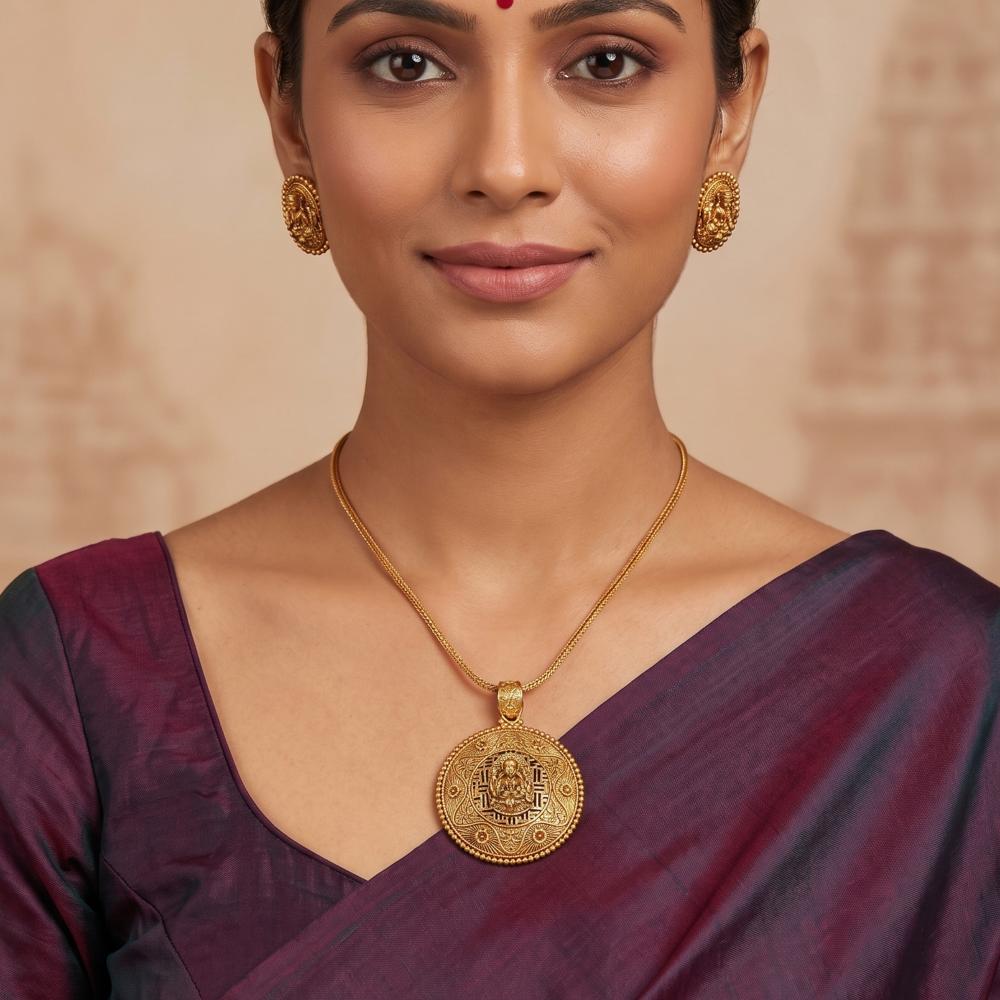Js Fashion Designer High Gold Polish Pendant Set