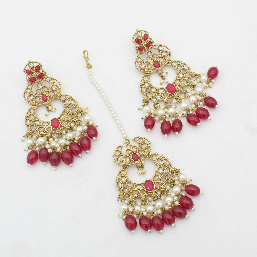 FS Collection Earrings & Maangtikka Set
