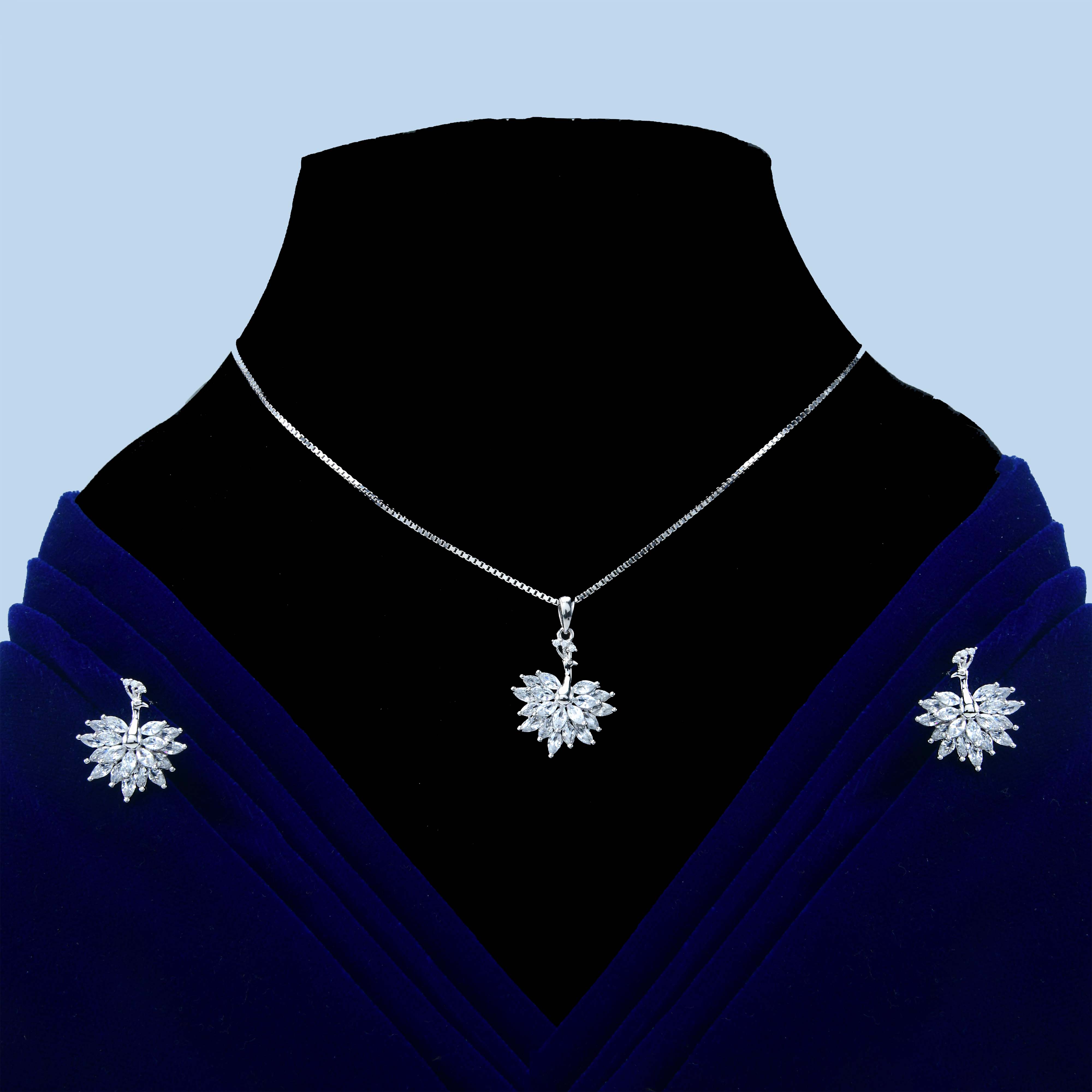 Nipura 925 Silver Grace of Peacock Pendant-set (Whithout Chain)