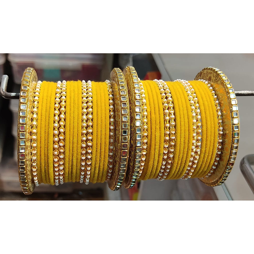 Lucentarts Jewellery Thread And Kundan Stone Gold Plated Bangles Set