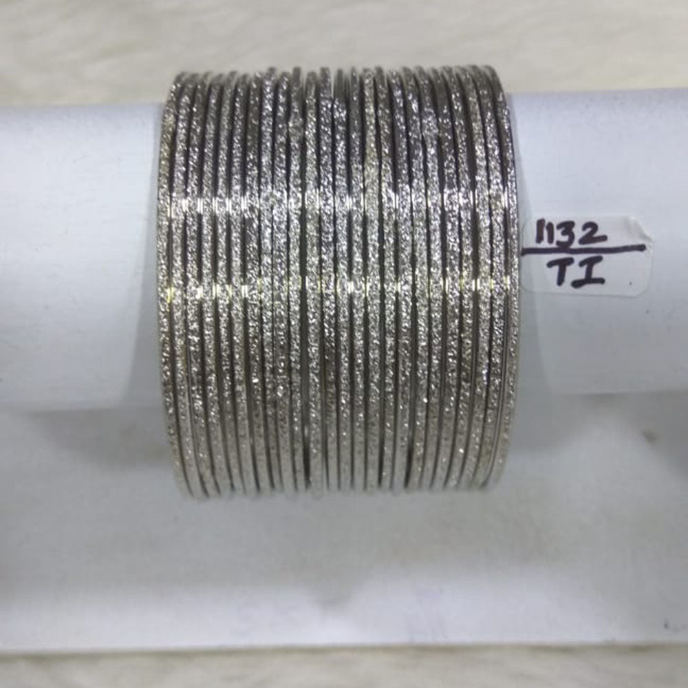 Kumavat Jewels Oxidised Plated Bangles Set