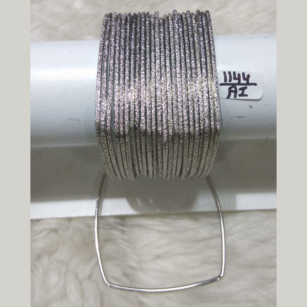 Kumavat Jewels Oxidised Plated Bangles Set