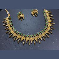 Manisha Jewellery Gold Plated Kundan Stone And Pearl Necklace Set