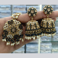 Manisha Jewellery Gold Plated Crystal Stone And Beads Jhumki Earrings With Maangtikka